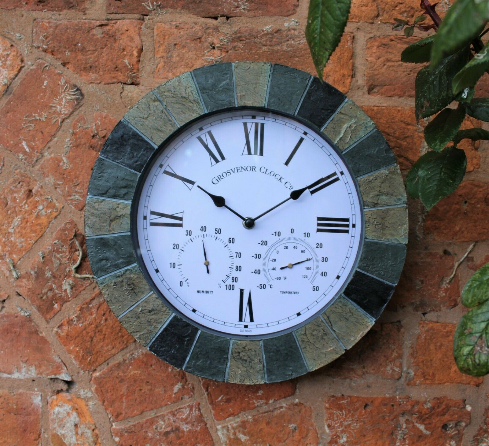 outdoor clock and temperature set