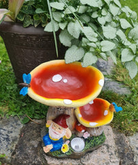 Solar Garden Ornament Bird Bath Feeder