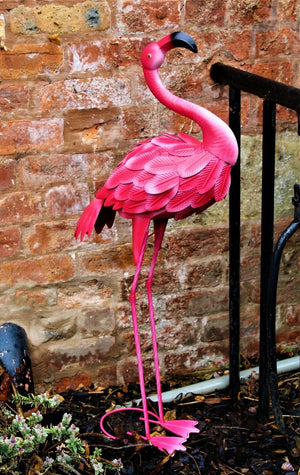 Metal Pink Garden Flamingo Ornament - Free standing 100CM