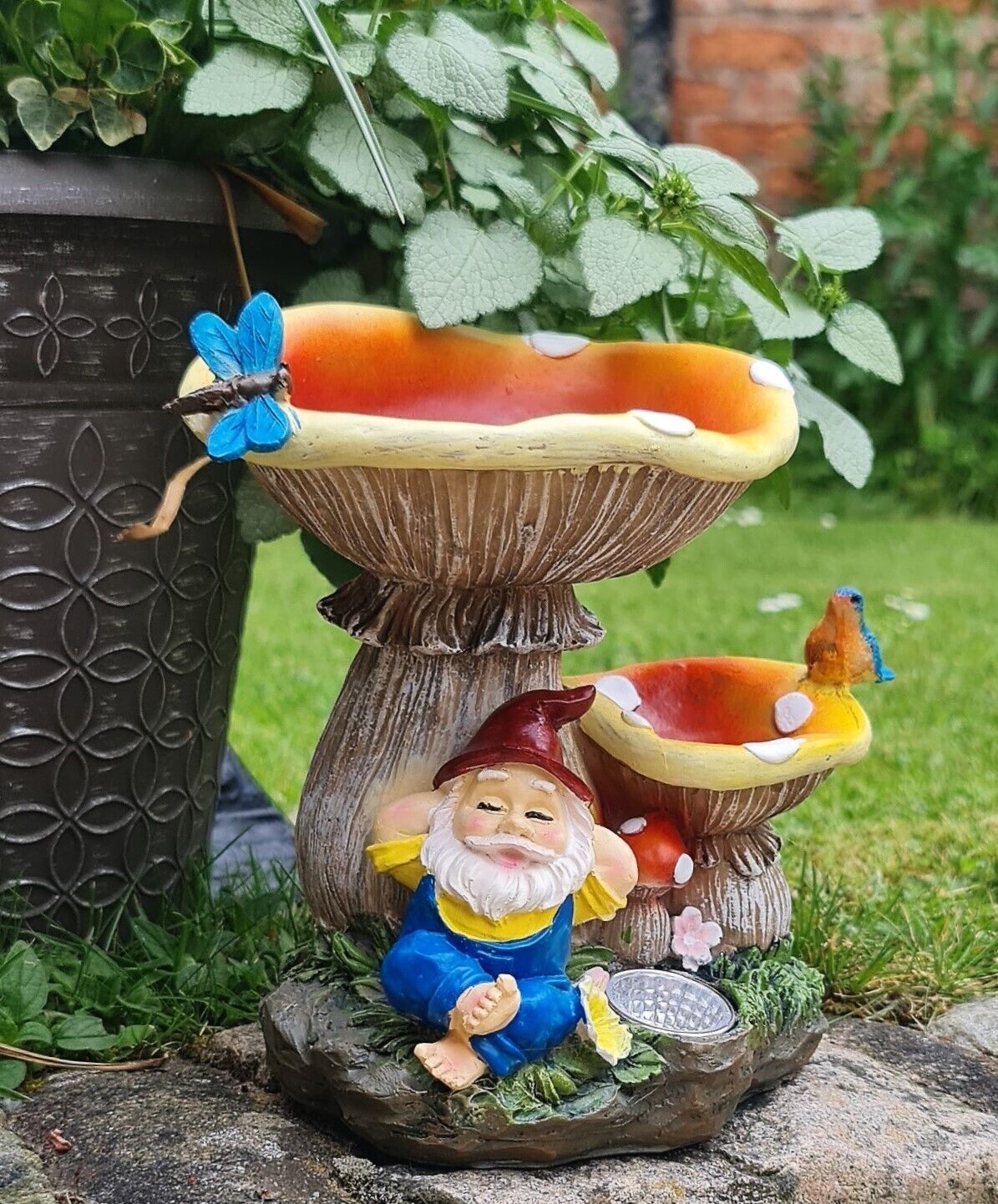 Solar Garden Ornament Bird Bath Feeder