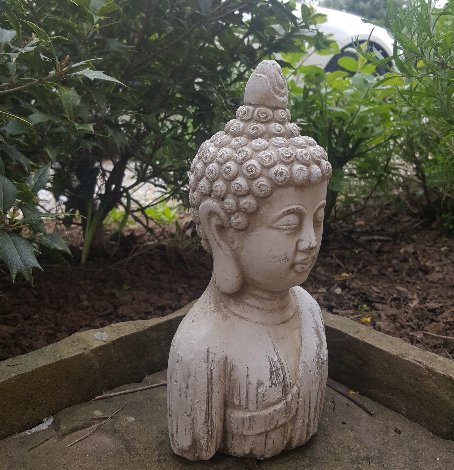 Buddha bust Ornament - Stone Drift Wood Effect