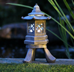 Solar Chinese Pagoda, Japanese Lantern