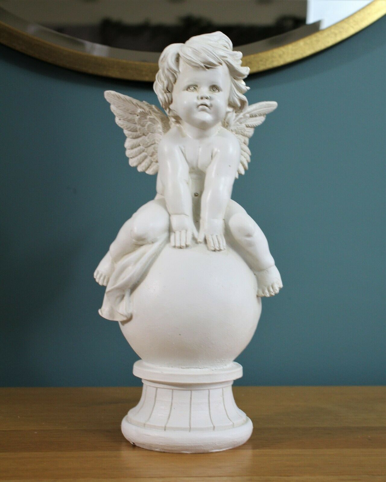 Boy and Girl Sitting Cherubs