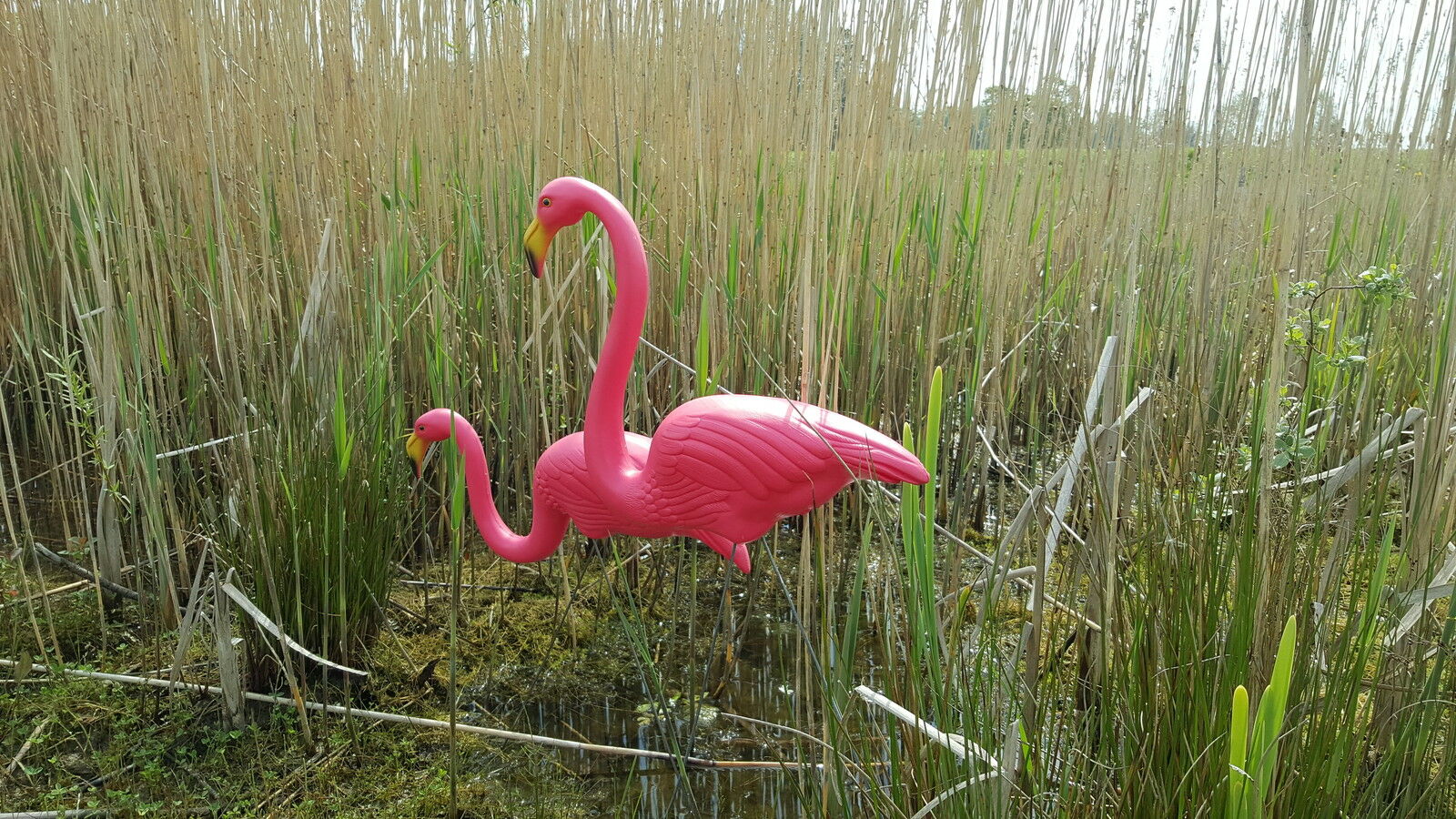 Pair Of Pink Lawn Flamingo's - 77cm