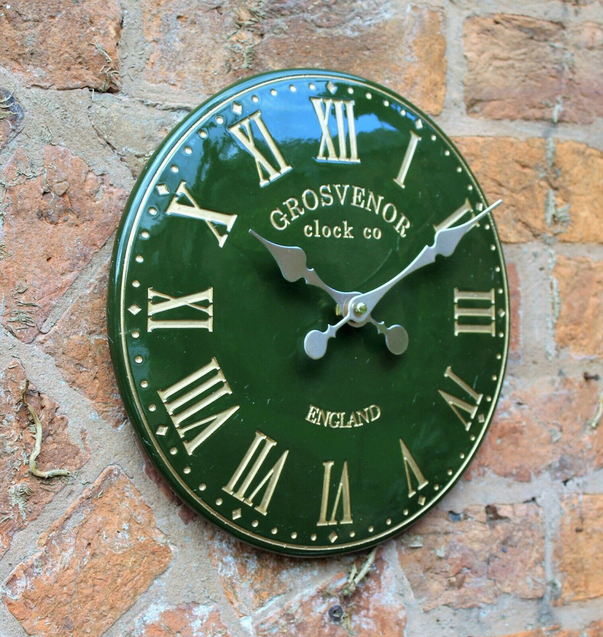 Green Garden Roman Wall Station Clock