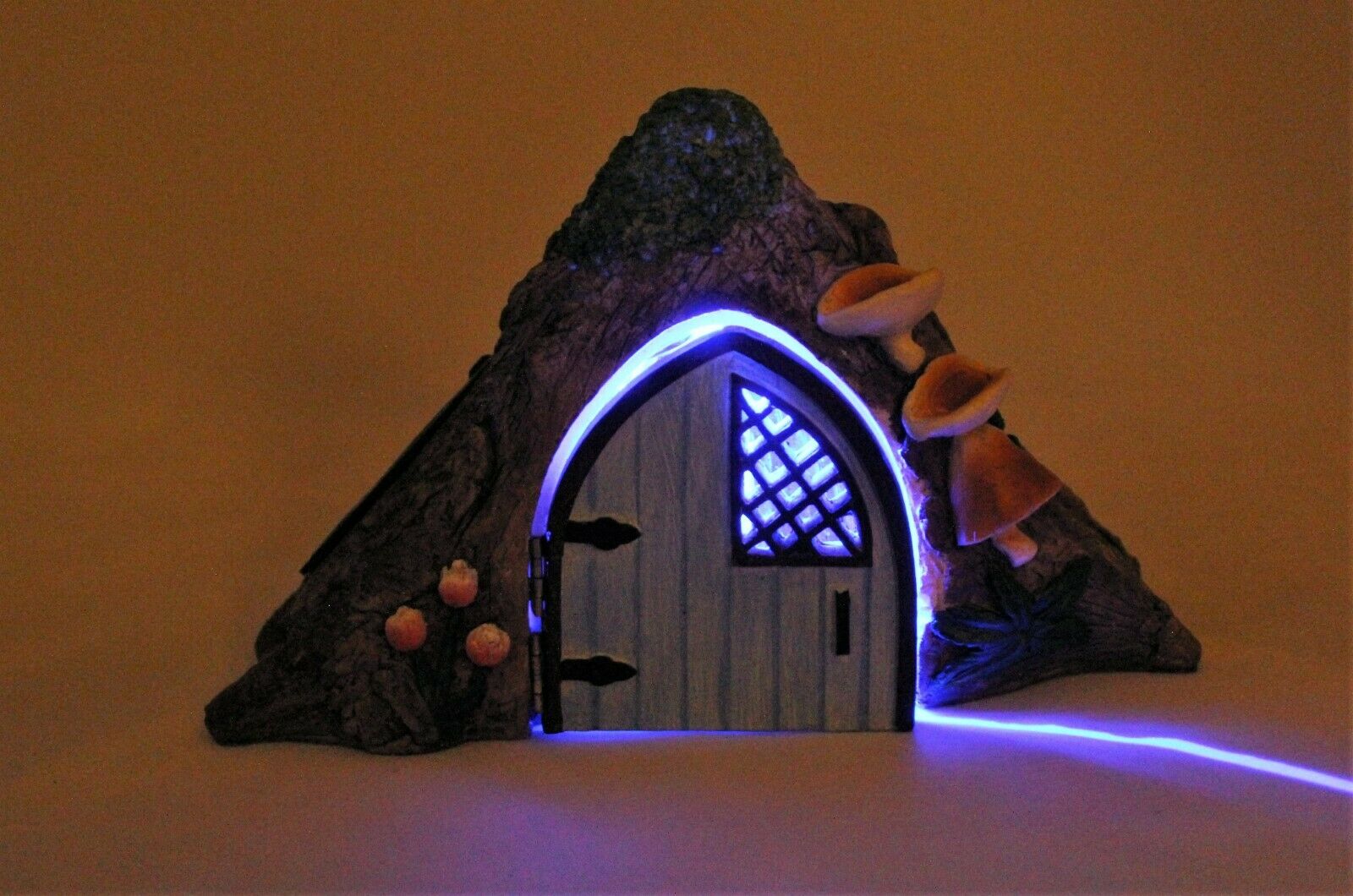 Solar Powered Fairy House - Colour Changing