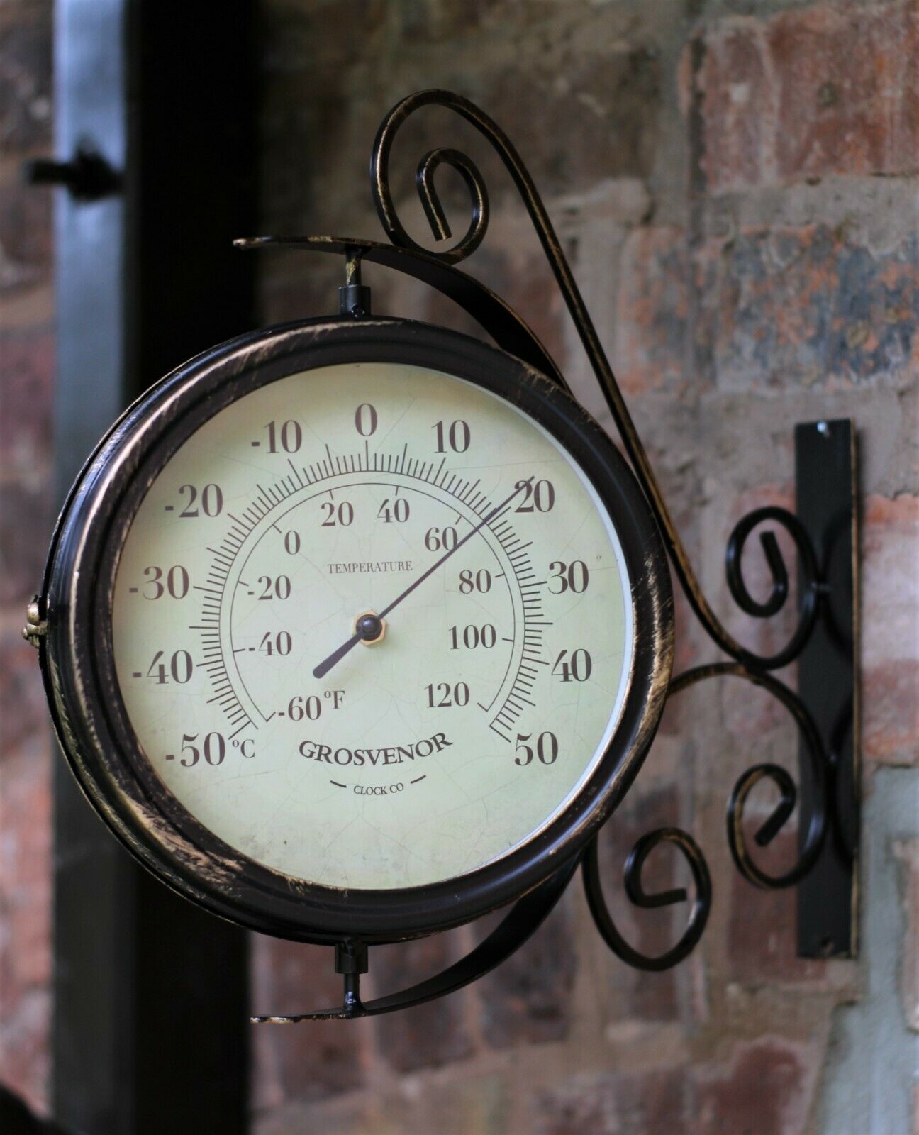 Outdoor Garden Clock & Thermometer with Bracket