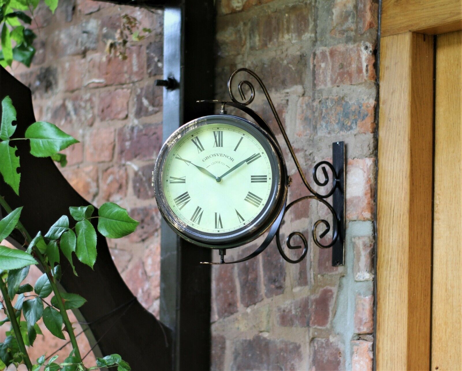 Outdoor Garden Clock & Thermometer with Bracket