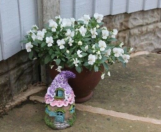 Solar Fairy House - Flower Roof