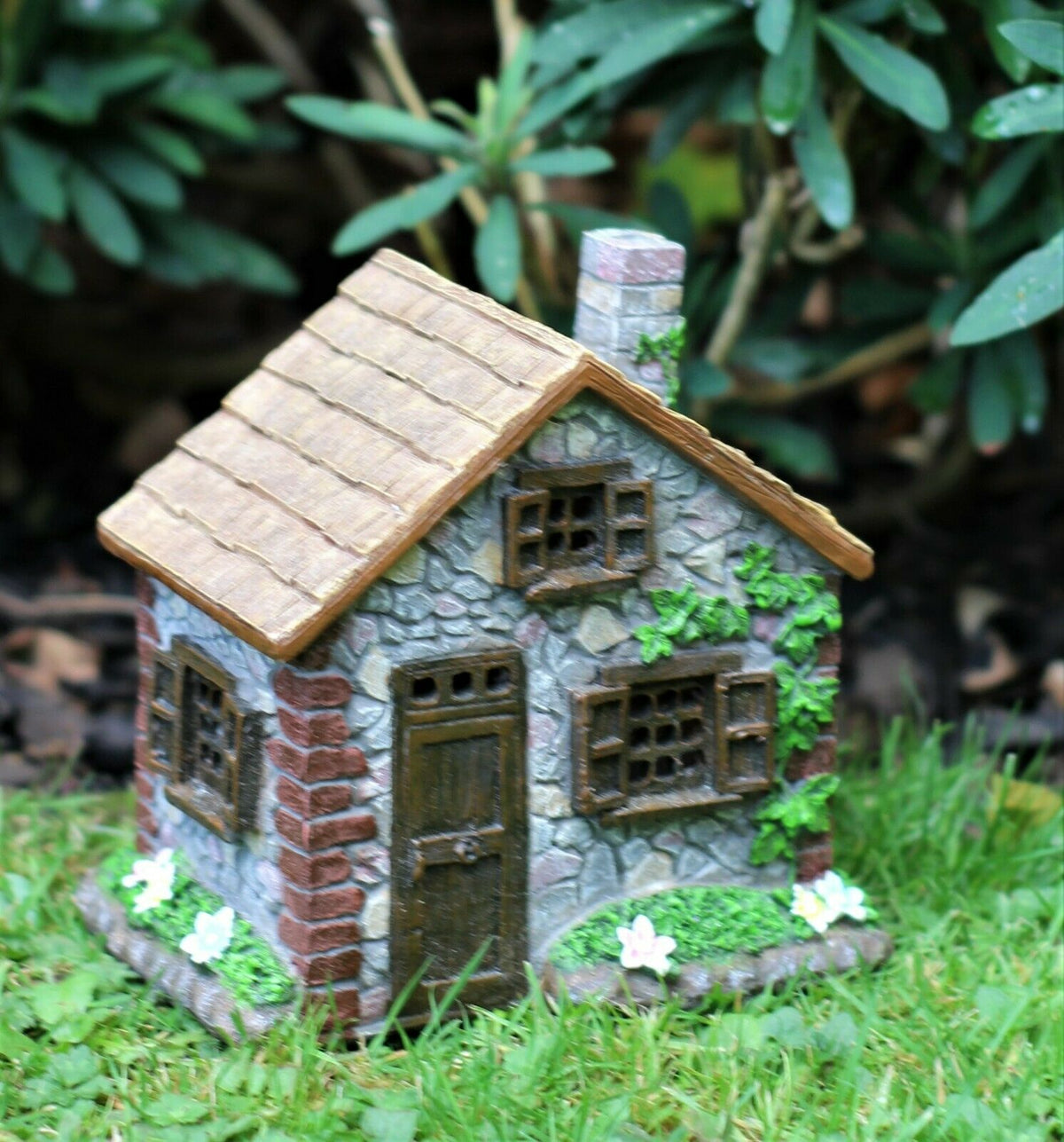 Solar Fairy House Brown Roof