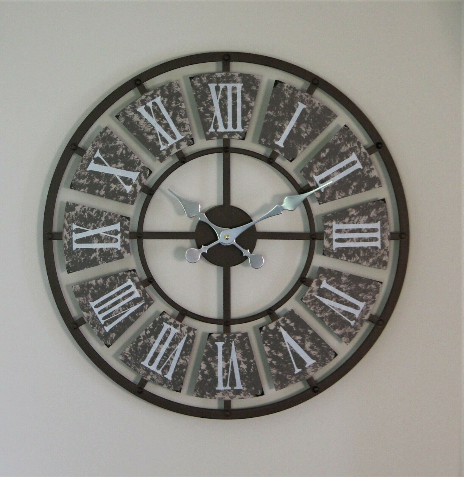 Metal Skeleton Clock