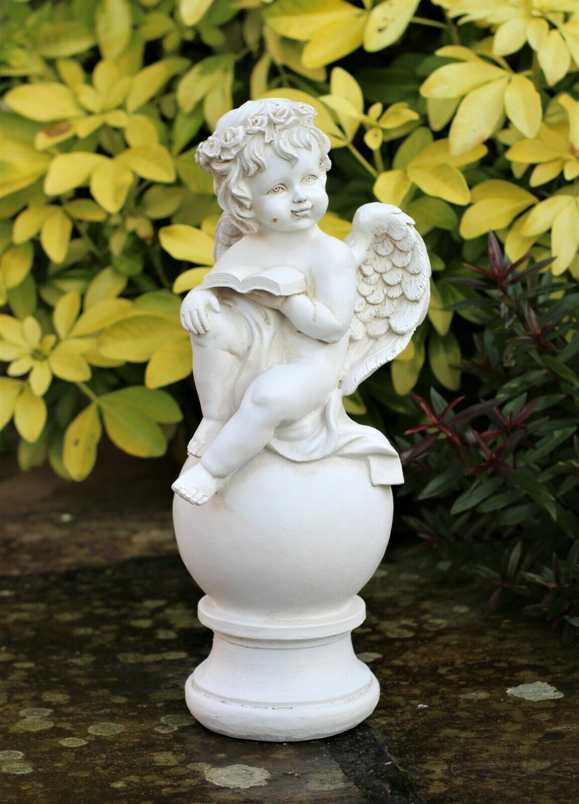 Boy and Girl Sitting Cherubs