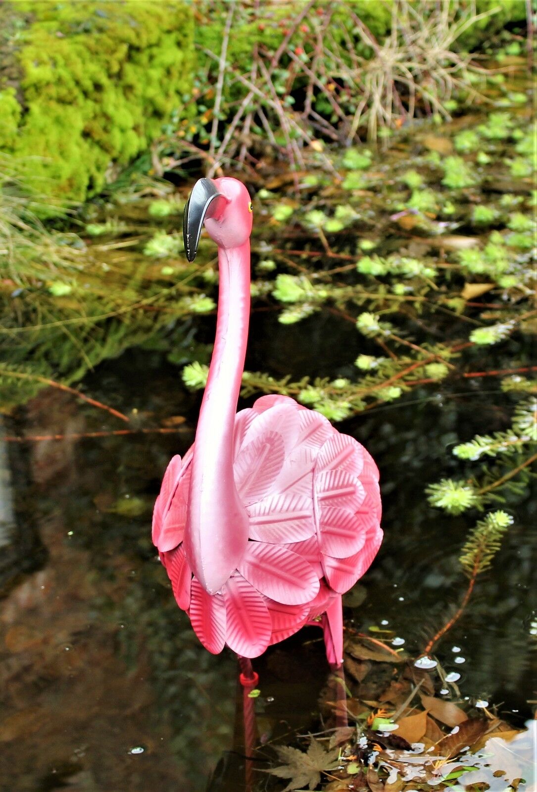 Metal Pink Garden Flamingo Ornament - Free standing 100CM