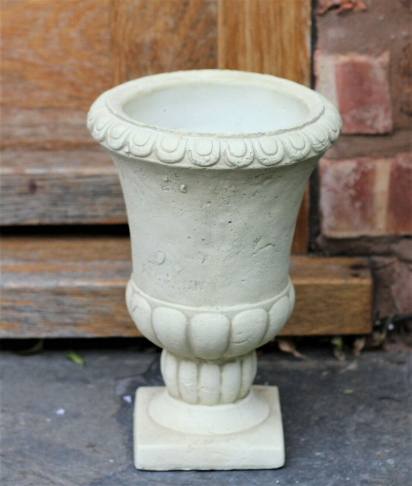 Garden Ornament Plant Pot