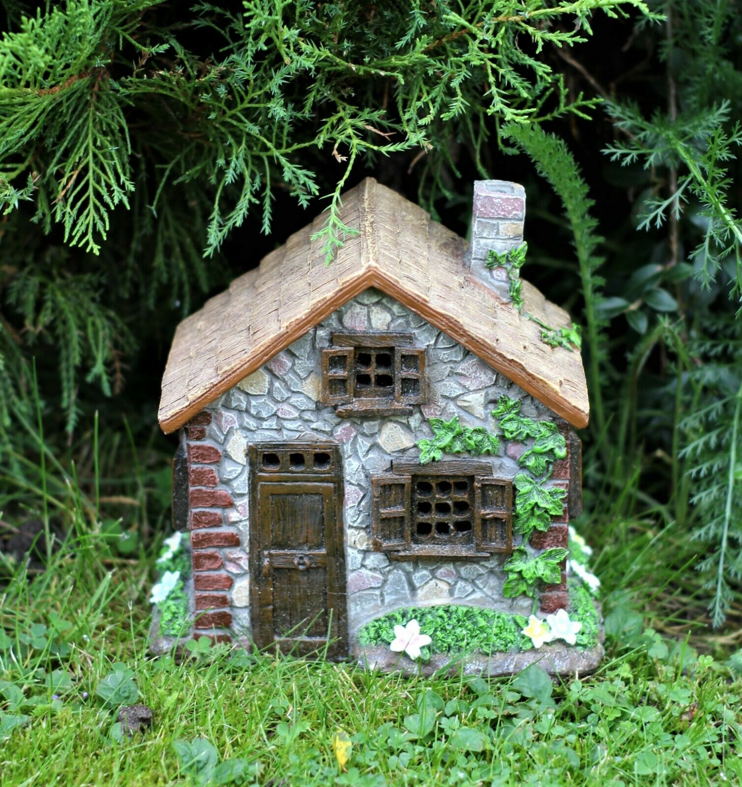 Solar Fairy House Brown Roof